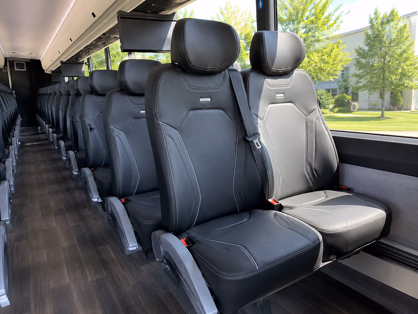 how the distance and duration of your trip affect charter bus rates in miami
